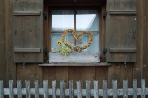 Leuner_Jürgen_Fenster mit Herz