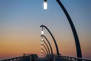 1_blue-hour