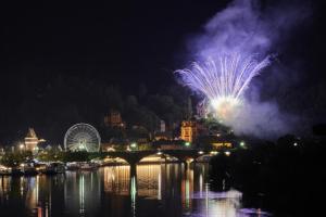 Platz 02: Horst Stenger - Feuerwerk 1